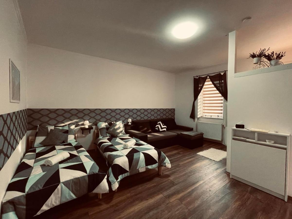 Mazli Vendeghaz Hotel Sátoraljaújhely Eksteriør billede